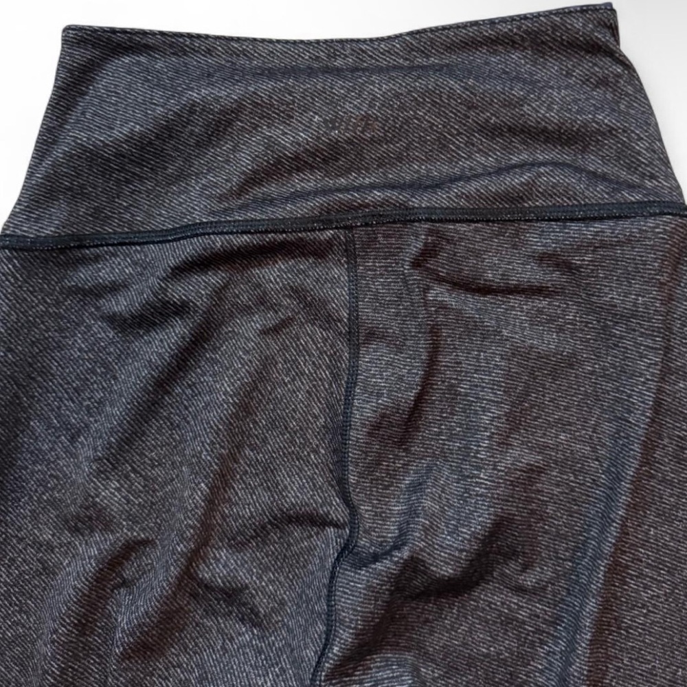 Wear It To Heart Tie Dye Blue & Gray High Waist Reversible Leggings - Picture 5 of 6